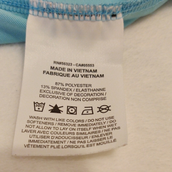 Nike. Blue Patterned Women's Shirt - Picture 5 of 9